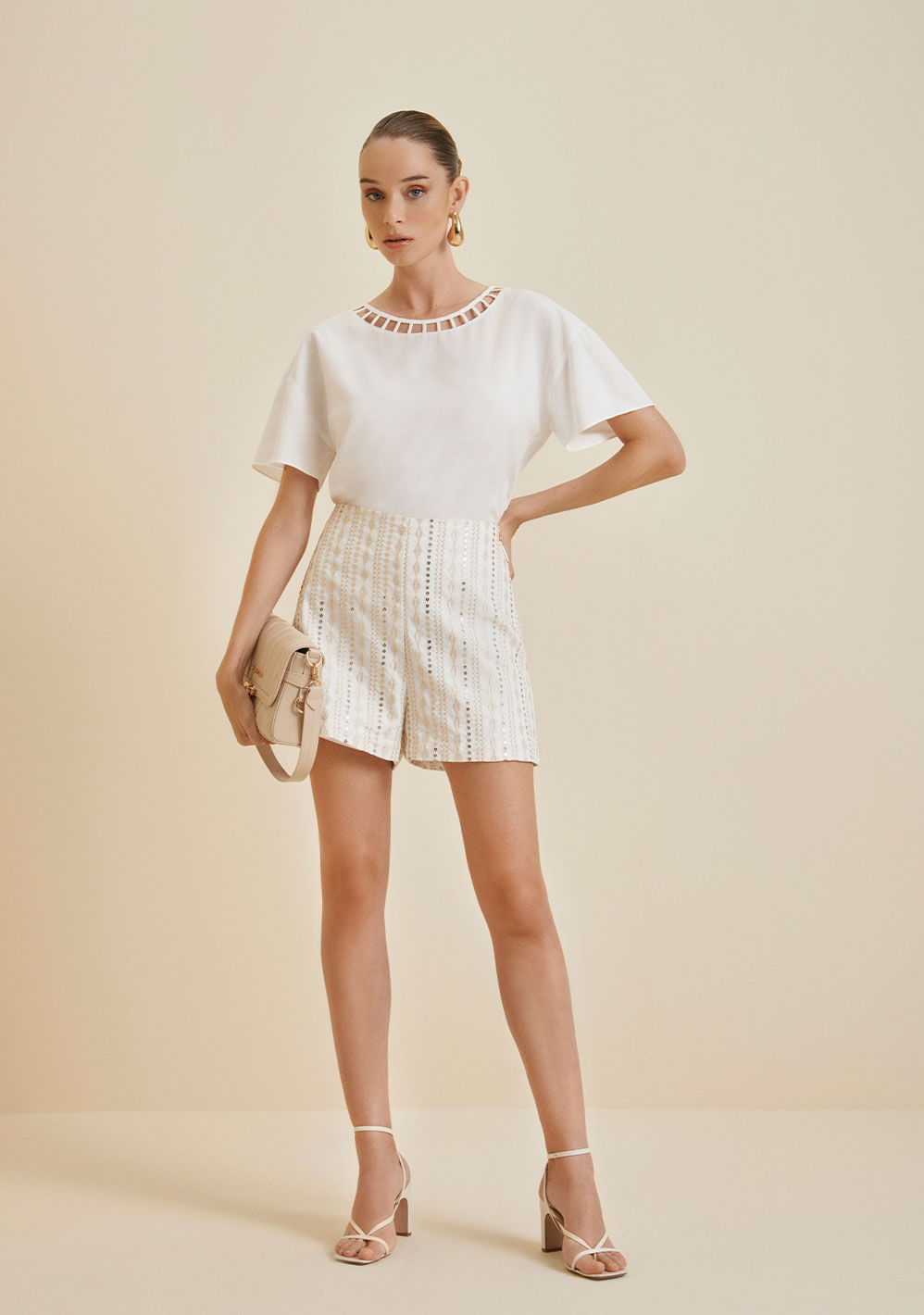 Shorts Morena Rosa Reto Com Zíper Off White