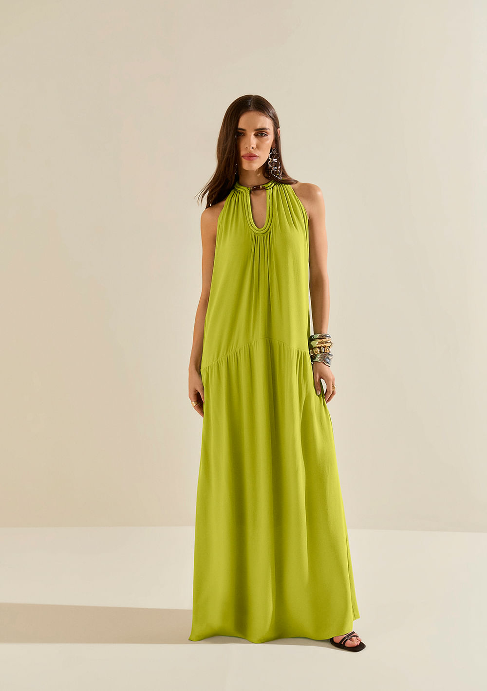 Vestido Morena Rosa Solto Gola Alta Sem Manga Longo Verde