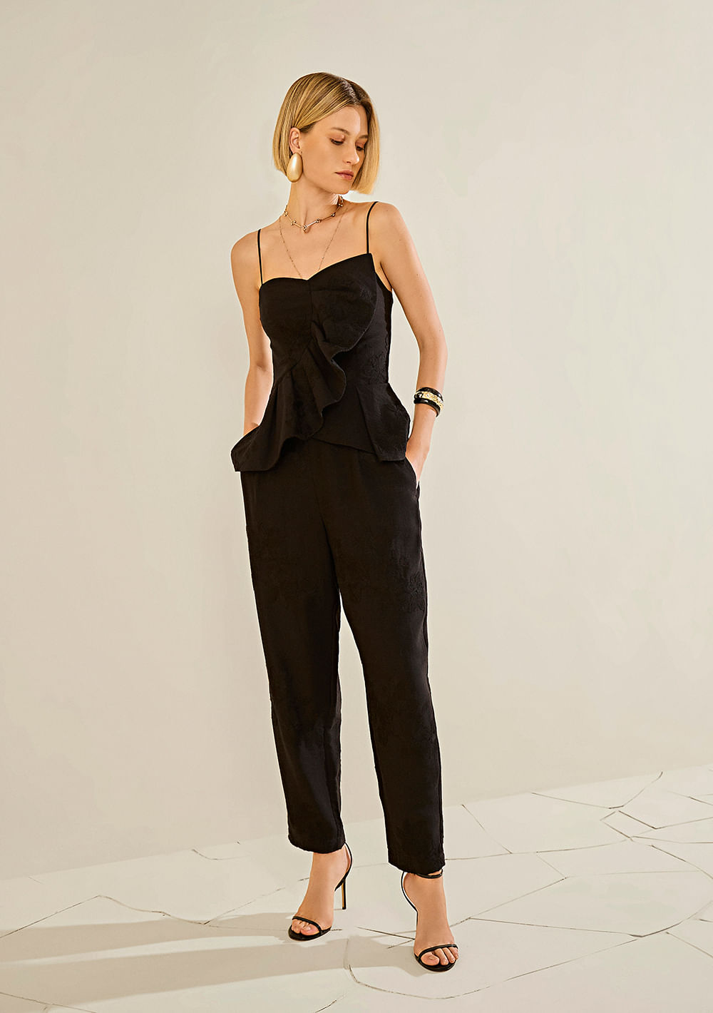 Calça Morena Rosa Cenoura Alta Preto