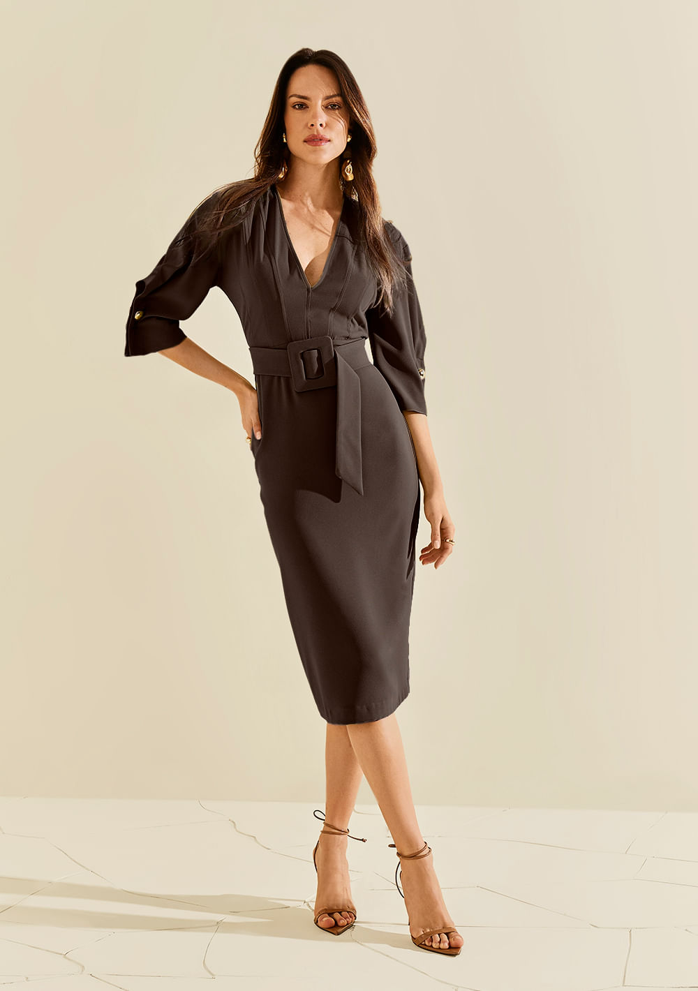 Vestido Morena Rosa Ajustado Decote V Manga Longa Midi Marrom