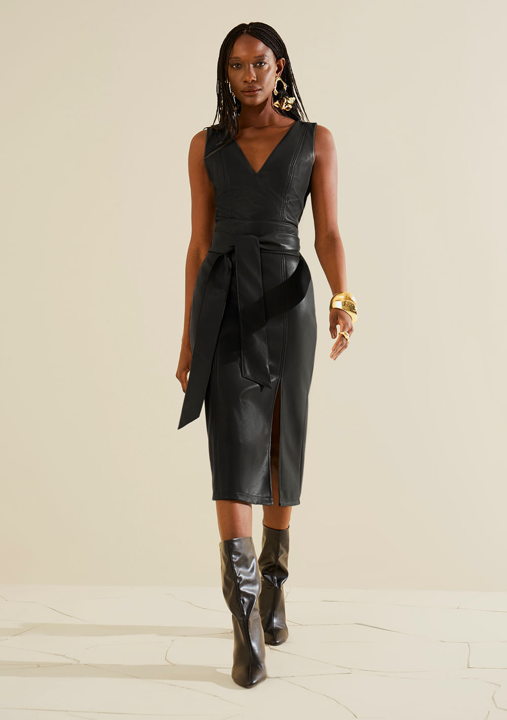 Vestido Morena Rosa Ajustado Decote V Sem Alça Midi Preto